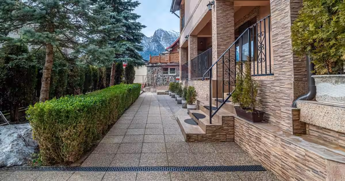 Apartament semidecomandat cu 2 camere în zona Valea Alba, Bușteni