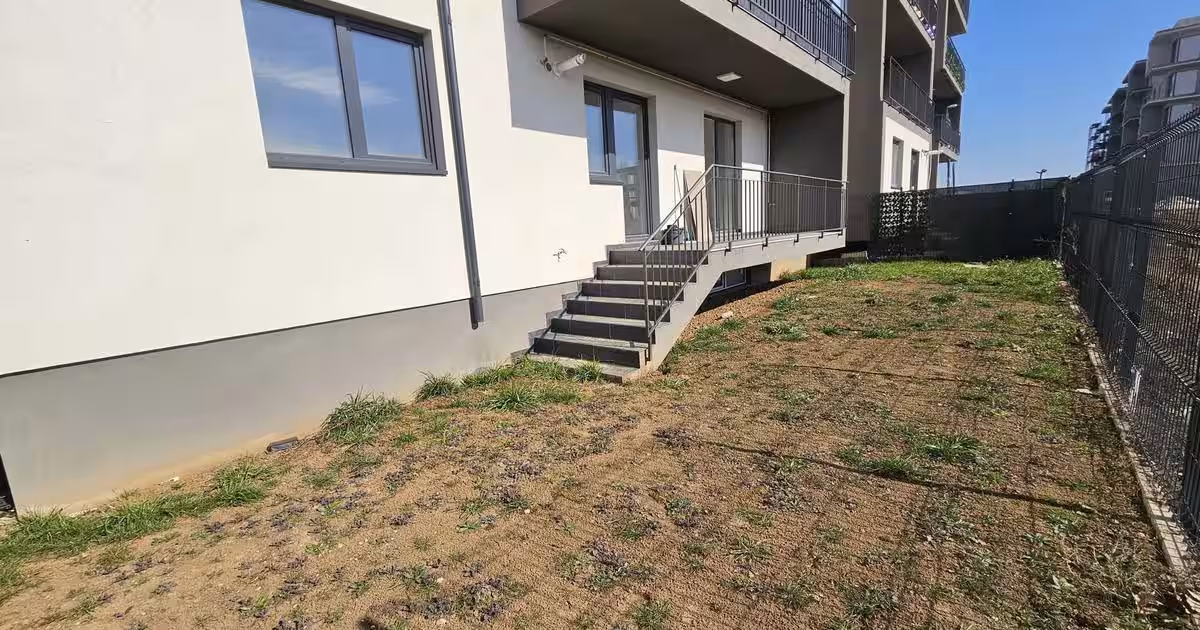 Apartament decomandat cu 3 camere în Dobroești