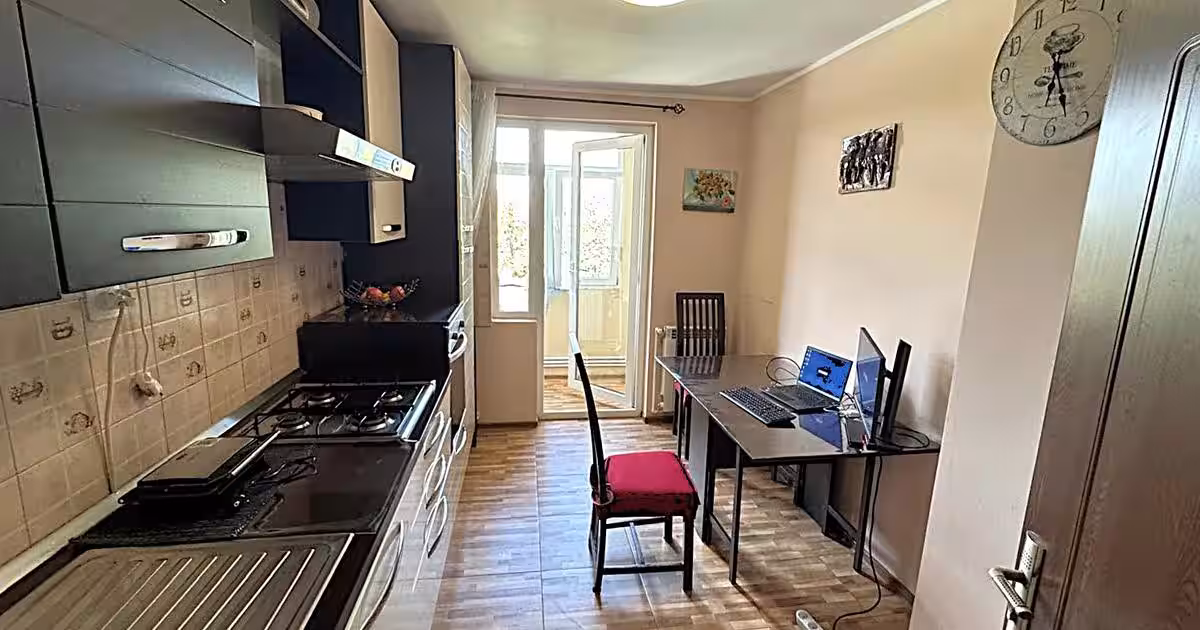 70.000 Euro NEGOCIABIL, 3 camere, liber, decomandat, Gradina Publica