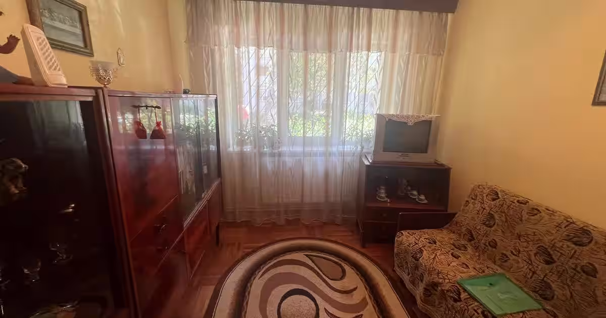 Apartament decomandat cu 3 camere în zona Micro 38, Galați