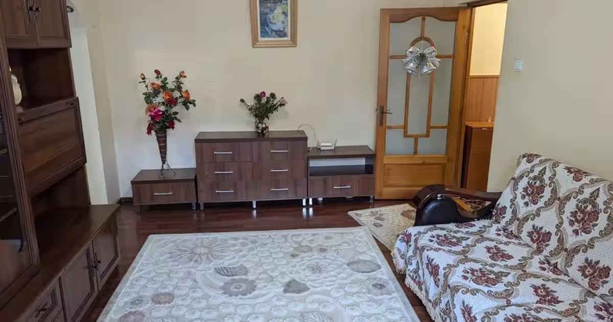 Apartament cu 2 camere, etaj 3/4, zona Alexandru cel Bun