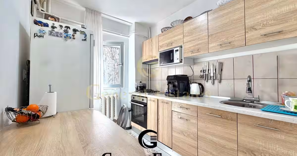 Vânzare apartament 2 camere decomandat | Mircea cel Bătrân | Etaj 1