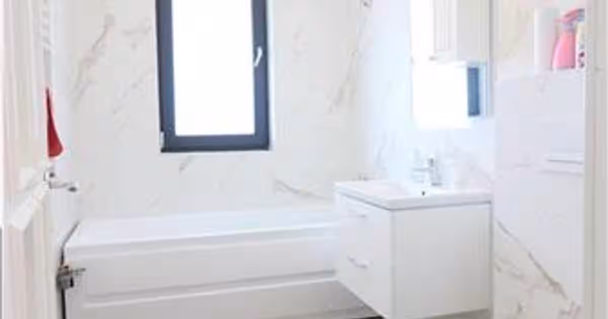 Apartament decomandat cu 2 camere în zona Sărărie, Iași