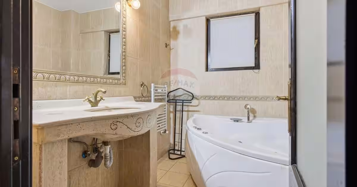 PENTHOUSE ULTRACENTRAL CU PRIVELISTE PANORAMICĂ | 3 CAMERE