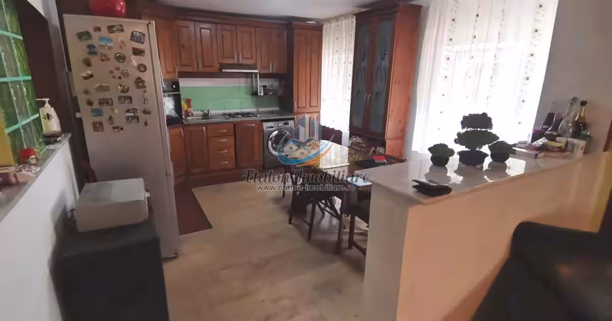 Apartament 4 camere, 86 mp utili + boxa 9m, parter inalt, Darmanesti