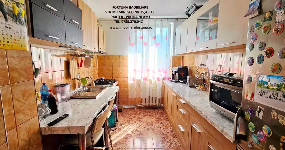 Apartament decomandat cu 4 camere în zona Precista, Piatra-Neamț