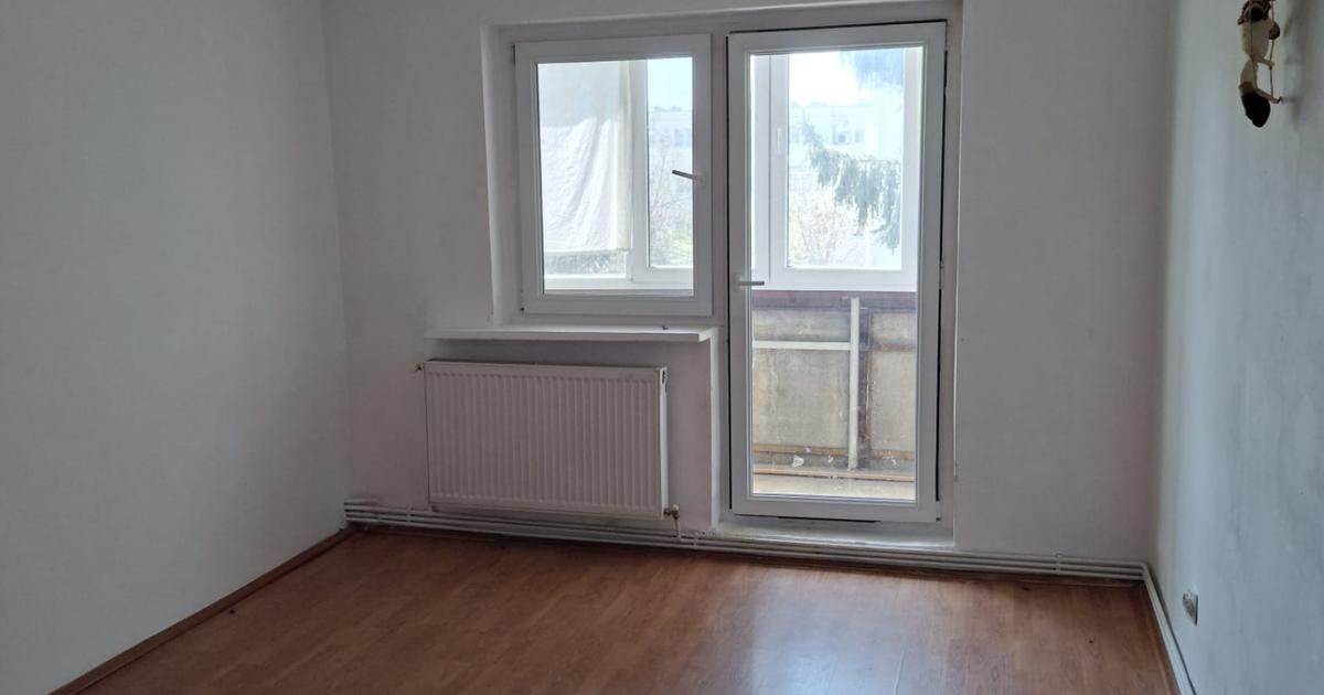 Ap. 3 Cam. 64 mp, Dec. Etajul 3 din 4, Zona Popa Șapcă-Bazin, Pret 96 100 Euro