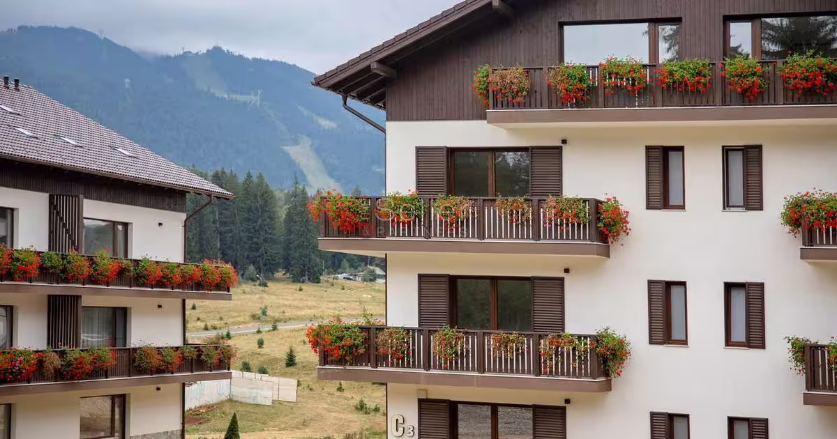 Apartament decomandat cu 2 camere în Poiana Brașov