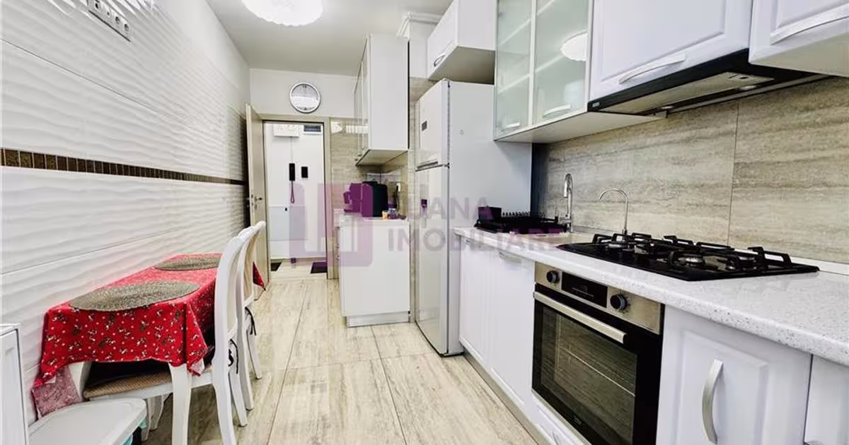 Apartament decomandat cu 3 camere în zona Piața Cluj, Sibiu
