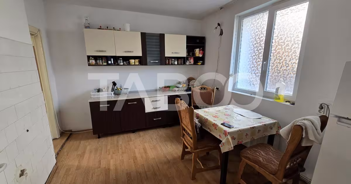 Apartament decomandat cu 3 camere în zona Sub Arini, Sibiu