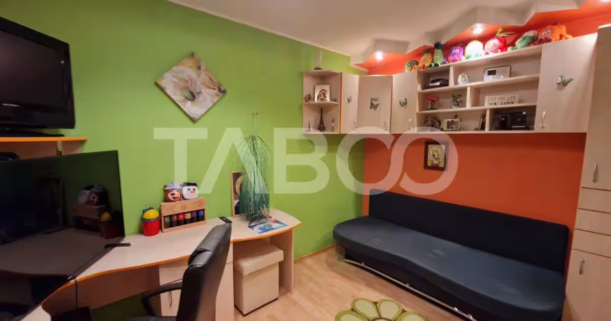 Apartament decomandat cu 4 camere în zona Ultracentral, Sibiu