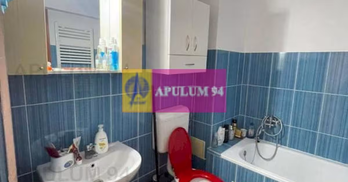 Apartament semidecomandat cu 2 camere în zona Gării, Sinaia