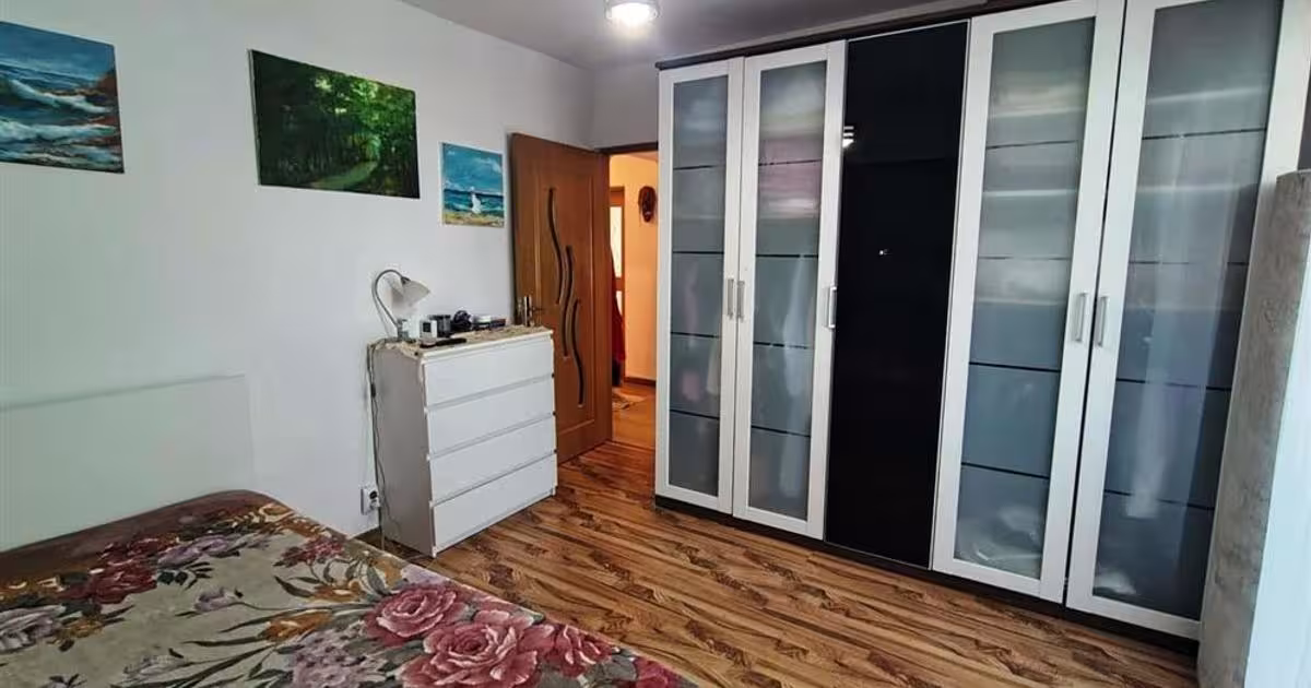 Apartament decomandat cu 4 camere în zona Burdujeni, Suceava