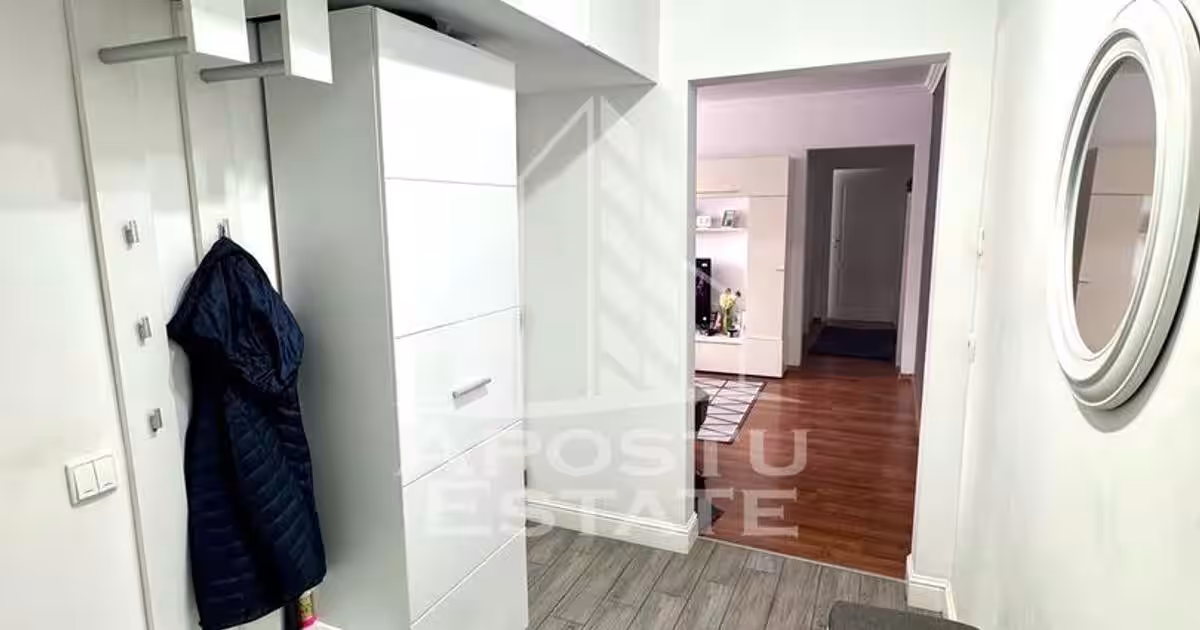 Apartament semidecomandat cu 3 camere în zona Cetății, Timișoara