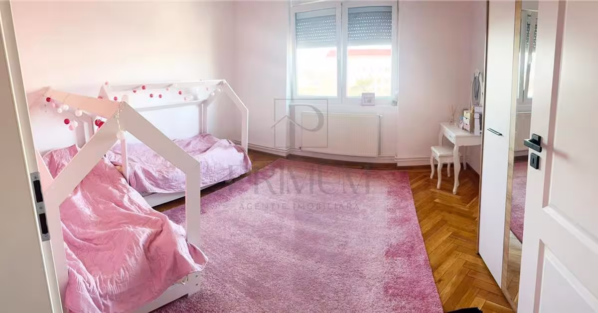 Apartament decomandat cu 4 camere în zona Fratelia, Timișoara