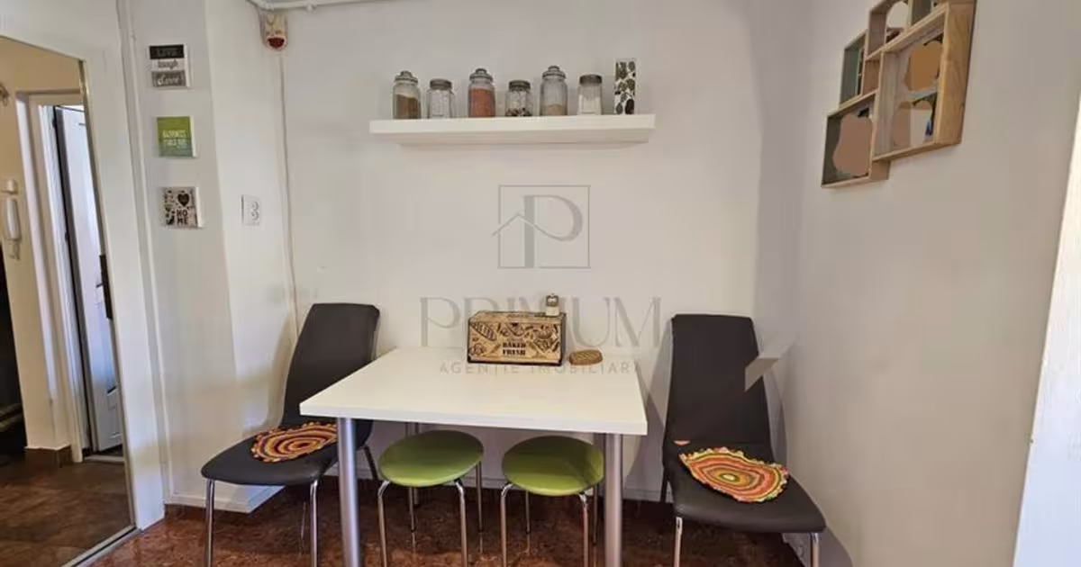 Apartament decomandat cu 3 camere în zona Soarelui, Timișoara