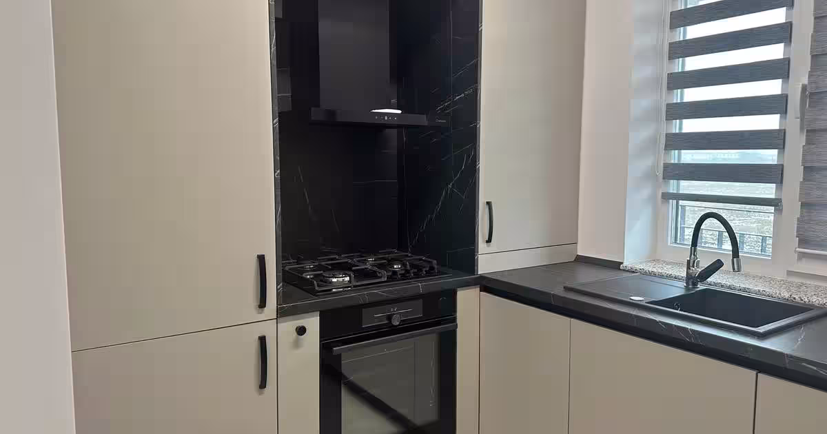 Se vinde apartament cu 2 camere, situat în Tunari