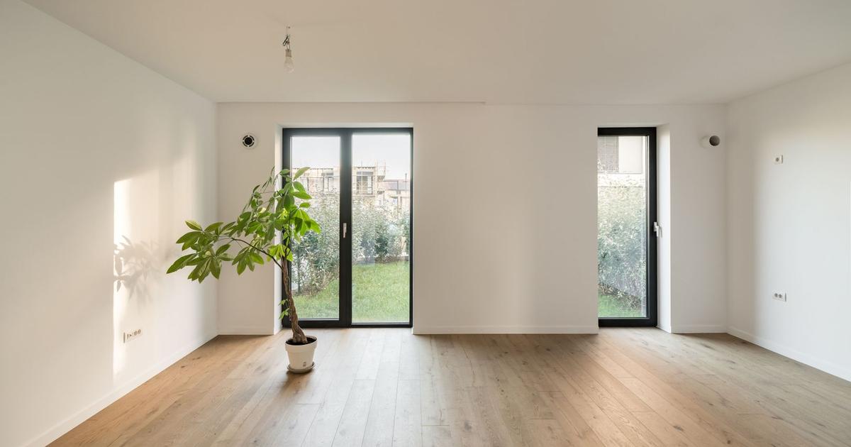 Apartament semidecomandat cu 3 camere în Tunari