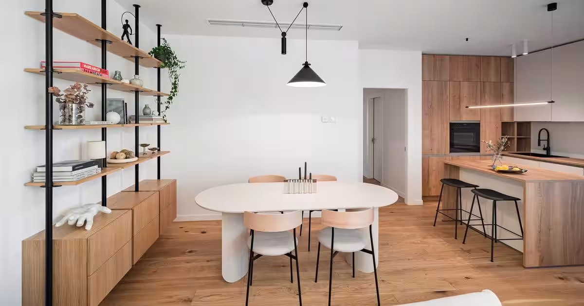 Apartament semidecomandat cu 4 camere în Tunari
