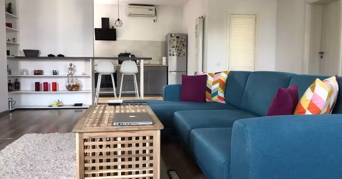 Apartament de vanzare 3 camere 105 m2 zona Erou Iancu Nicolae mobilat si utilat