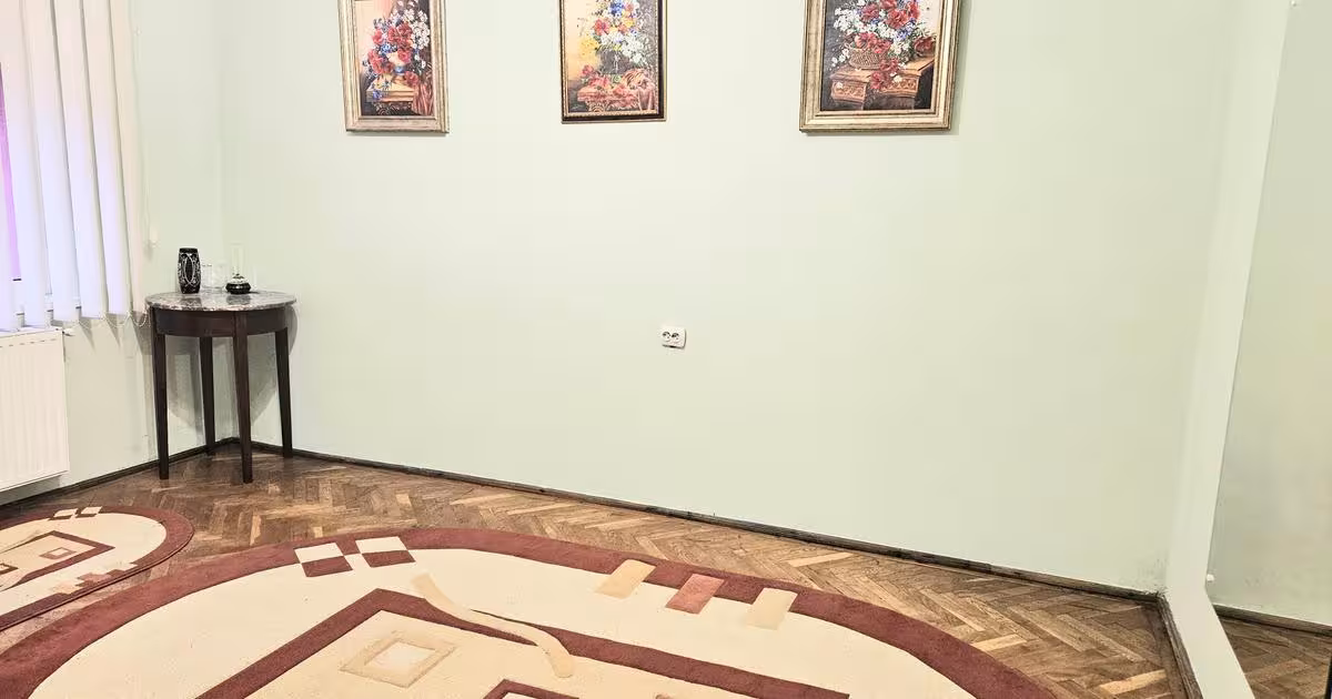 Birou 18 mp în zona Florilor, Brașov