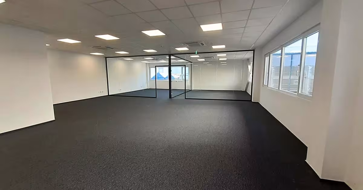 Birou 265 mp în zona Someșeni, Cluj-Napoca preț 540 - 1.447 € + TVA / lună