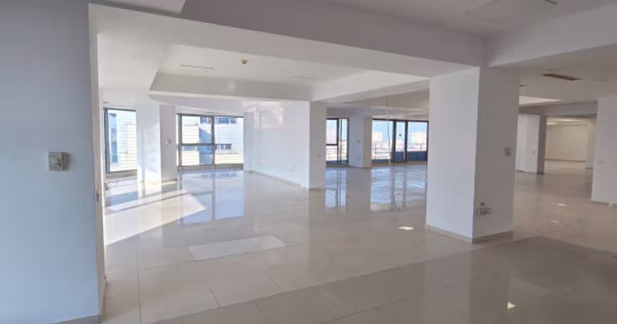Birou 391.45 mp în zona Delfinariu, Constanța