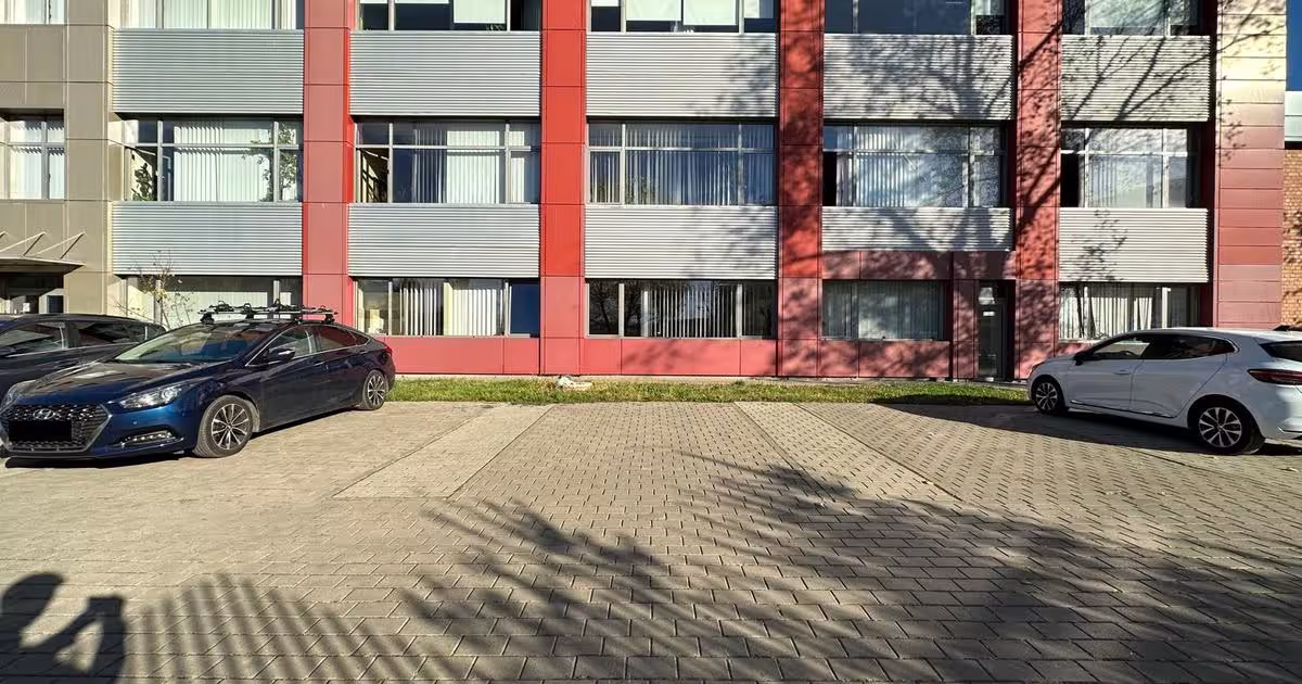 Birou 761 mp în zona Primăverii, Iași