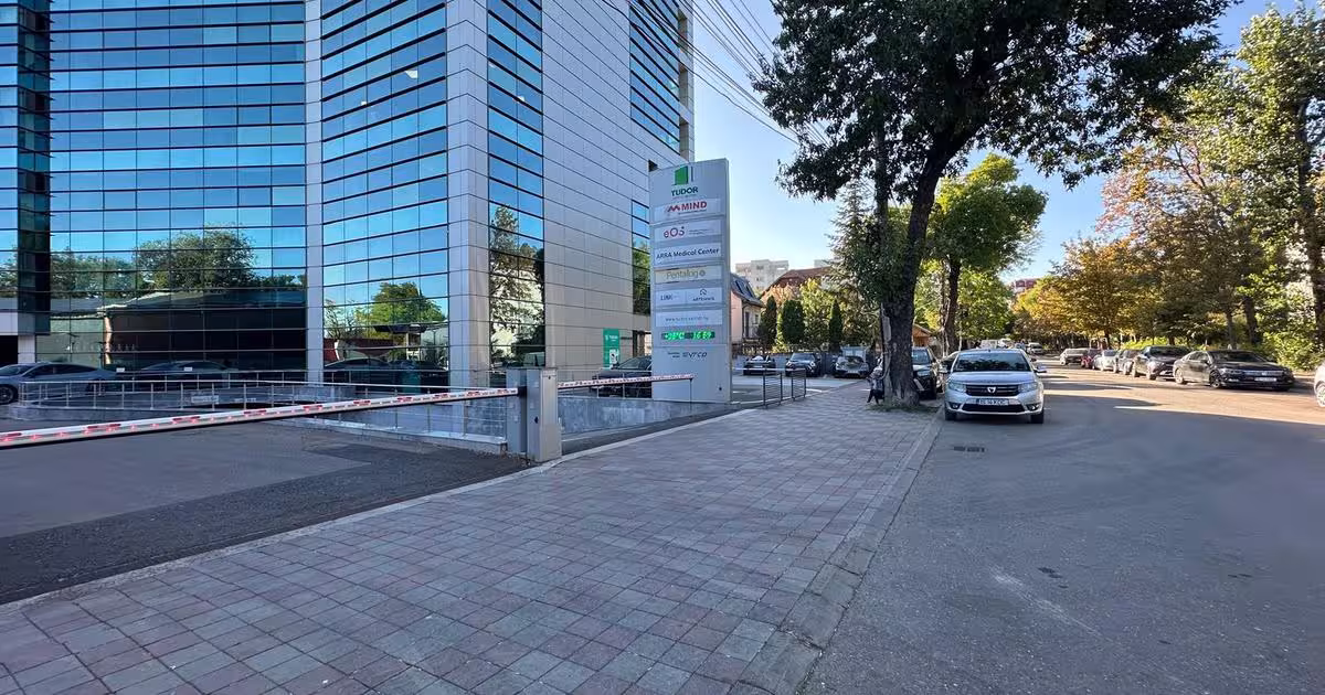 Birou 745 mp în zona Tătărași, Iași