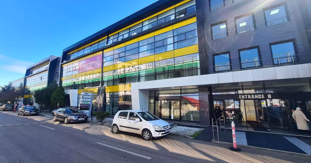Birou 437 mp în zona Nord, Otopeni