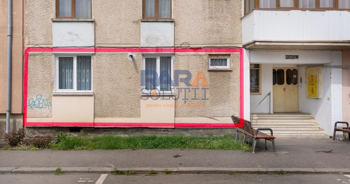 Birou 38 mp în Roman preț 950 RON / lună