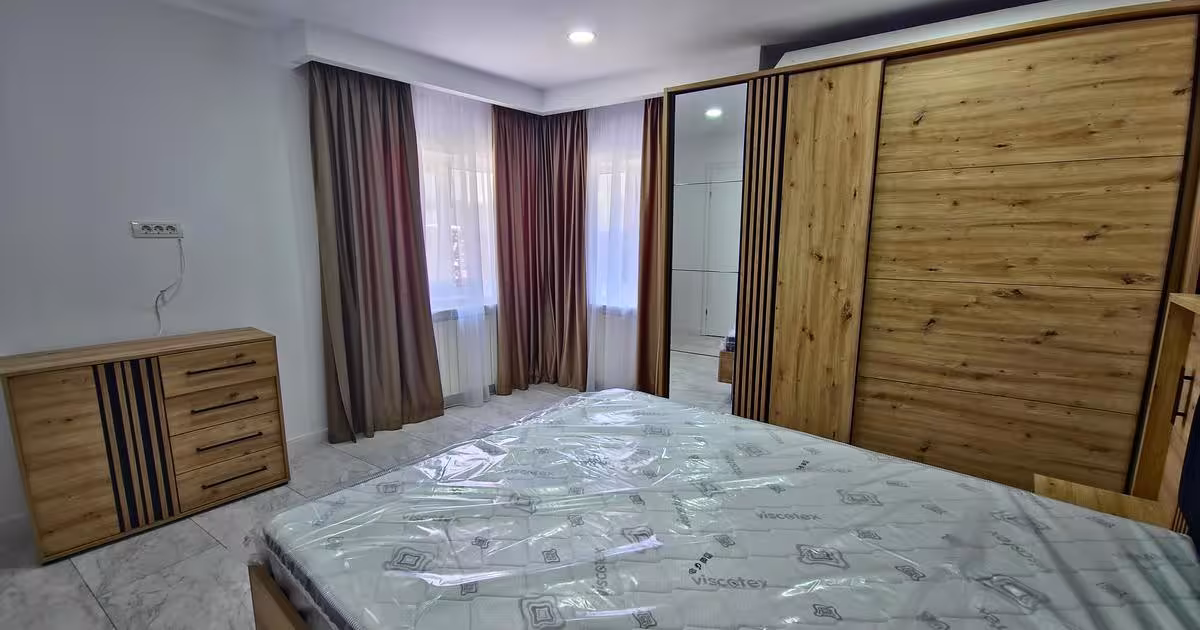 Casă 70 mp cu 3 camere în zona Dacia, Constanța