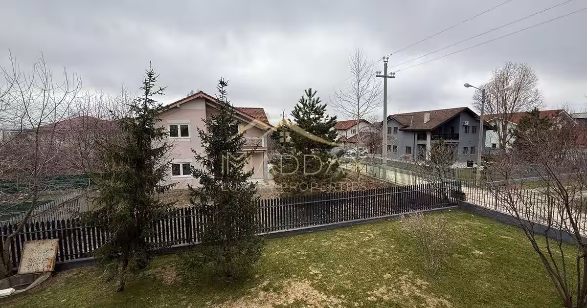 Casă cu 4 camere în Corbeanca