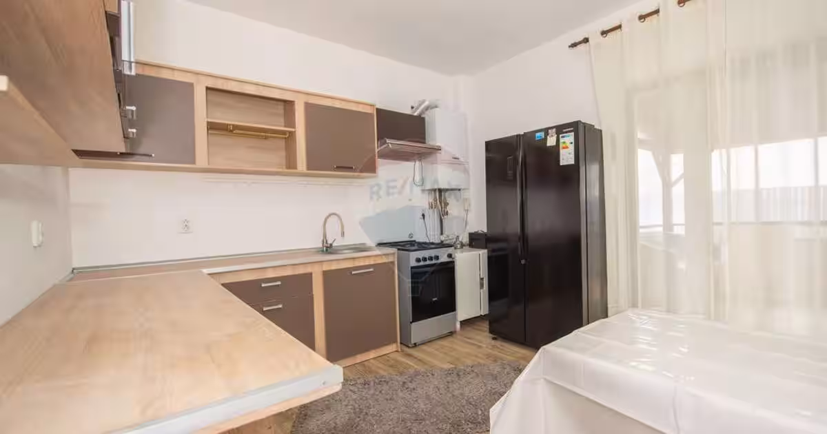 Casă cu 4 camere în Dragomirești-Deal