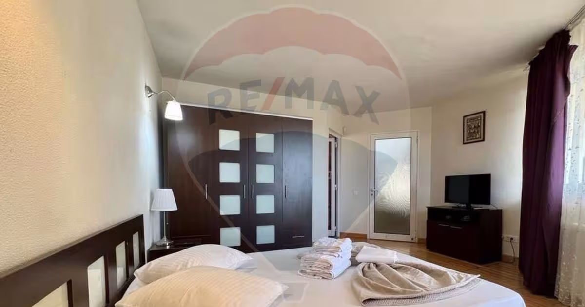 Casă cu 4 camere în zona Central, Mamaia-Sat