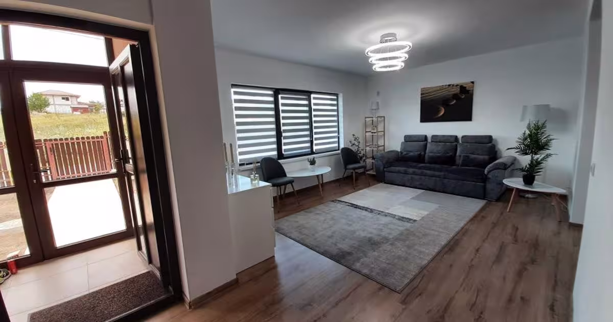 Casă 200 mp cu 4 camere în Miroslava