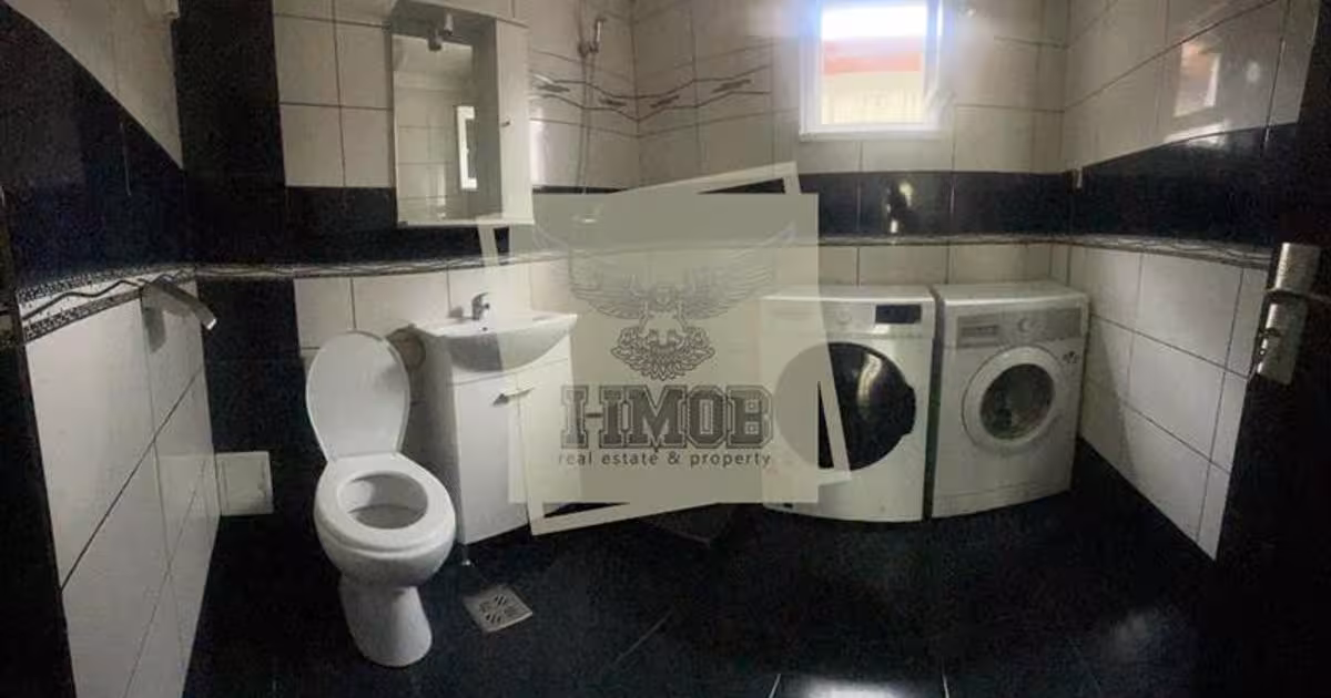 Casă cu 4 camere în Șura Mare