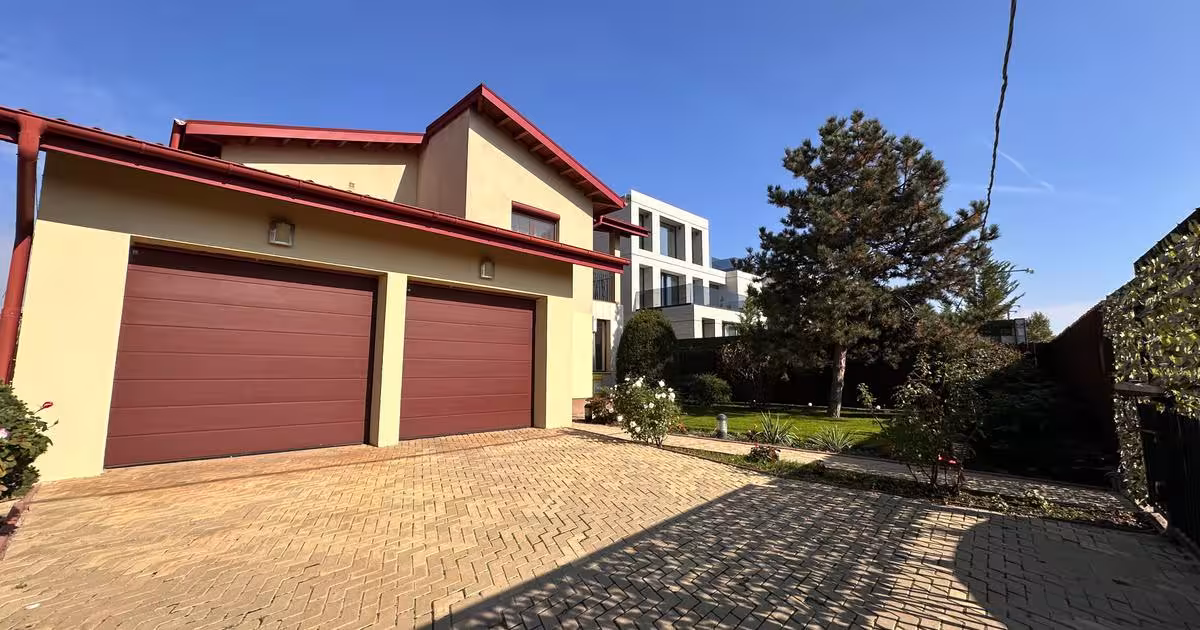 Casă cu 5 camere în zona Central, Voluntari