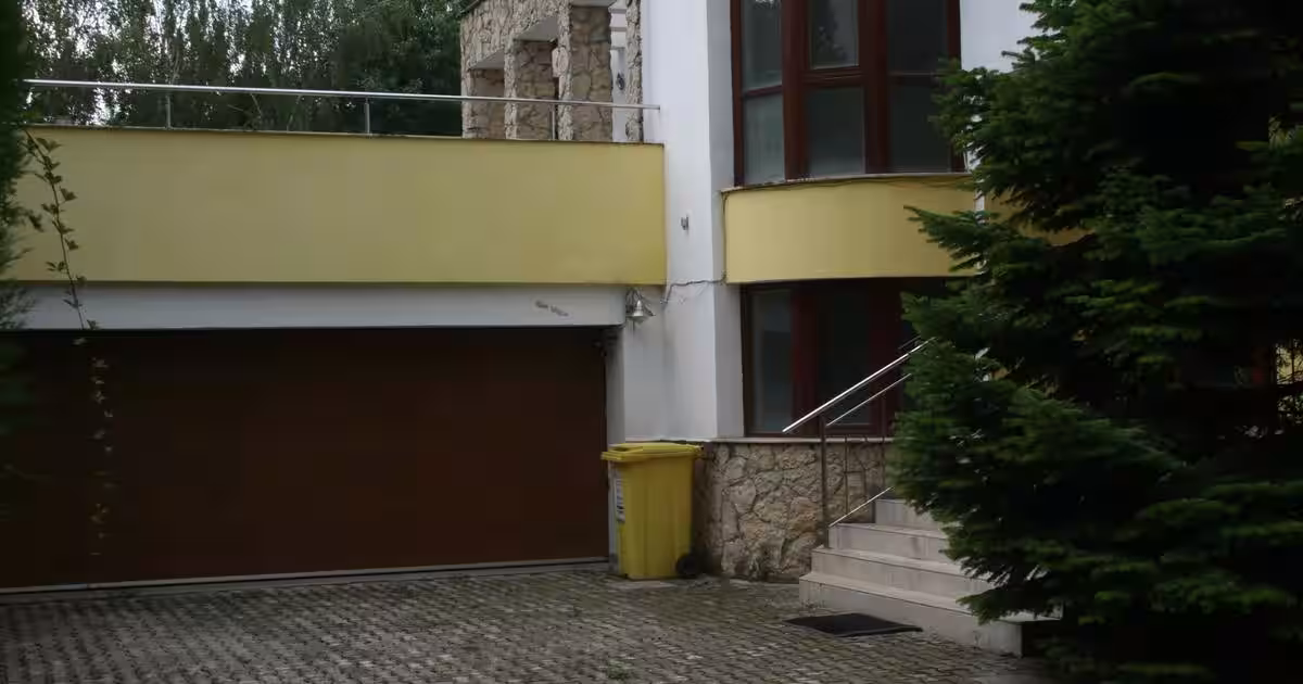Casă cu 8 camere în zona Central, Voluntari