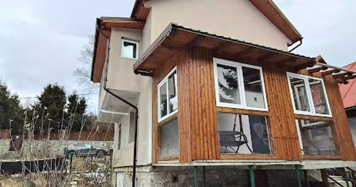 Casă cu 4 camere în zona Satu Nou, Azuga