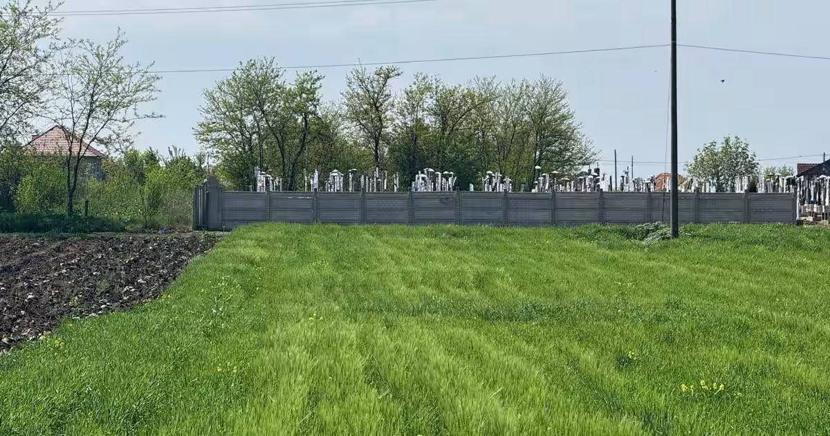 Casă 70 mp cu 4 camere în Băilești