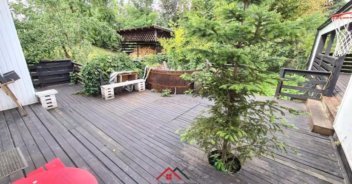 Casă 130 mp cu 5 camere în Breaza
