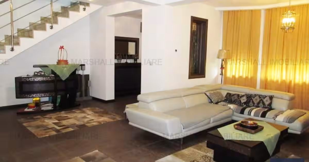 Vila cu 6 camere de vanzare in Cocosesti, 256.49 mp #12121
