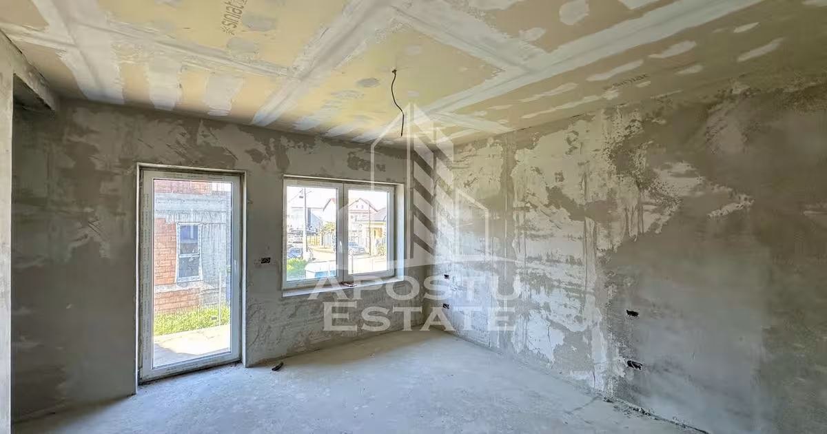 Casă cu 4 camere în Dumbrăvița