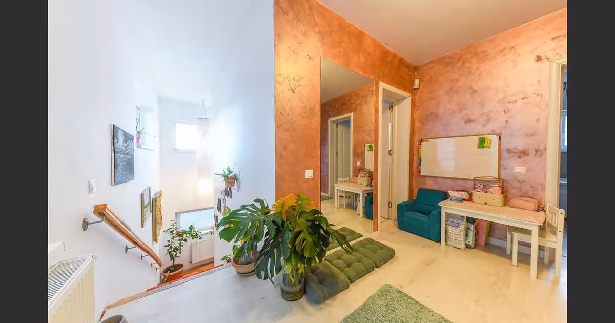 Casă 140 mp cu 4 camere în Florești