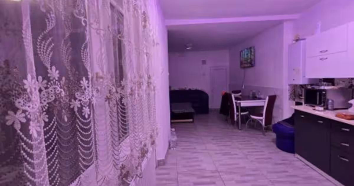 Casă 151 mp cu 3 camere în zona Port, Galați