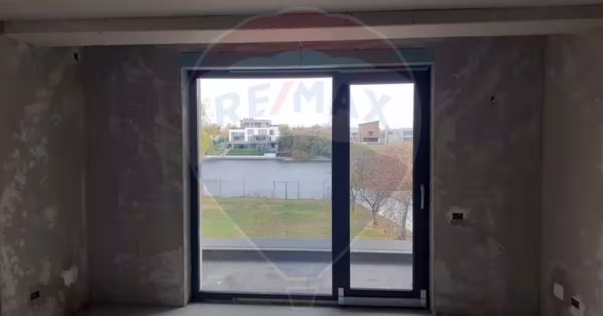 Casă 411 mp cu 8 camere în Mogoșoaia