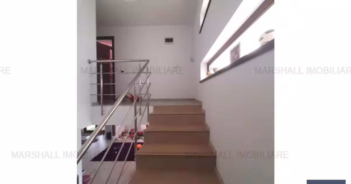 Casă 100 mp cu 4 camere în Păulești