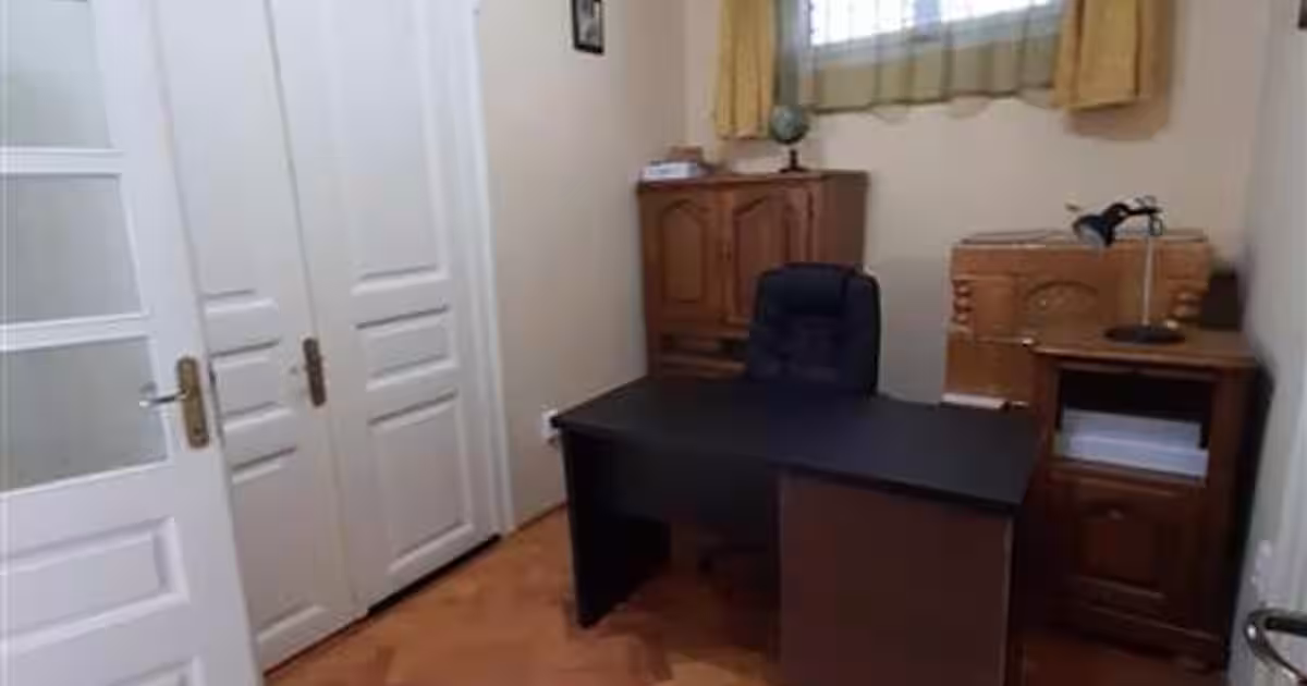 Casă 170 mp cu 6 camere în zona Central, Ploiești