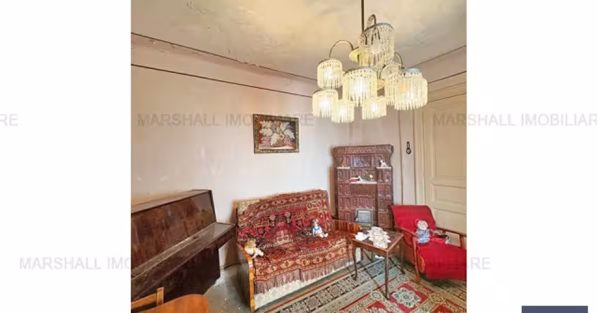 Casă 105 mp cu 4 camere în zona P-ța Mihai Viteazu, Ploiești